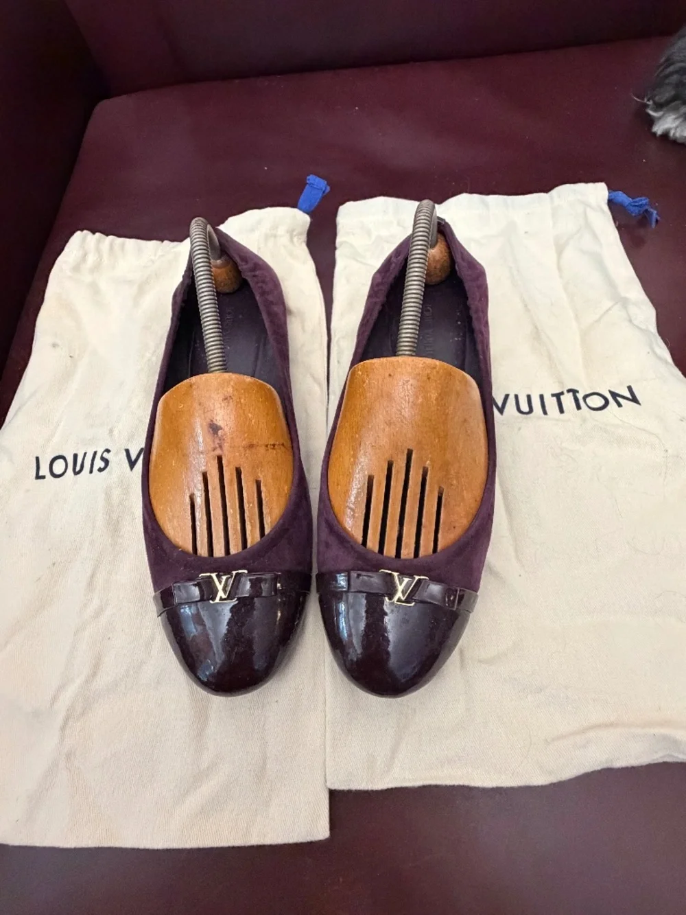 LV ballerina flat (suede and patent)
